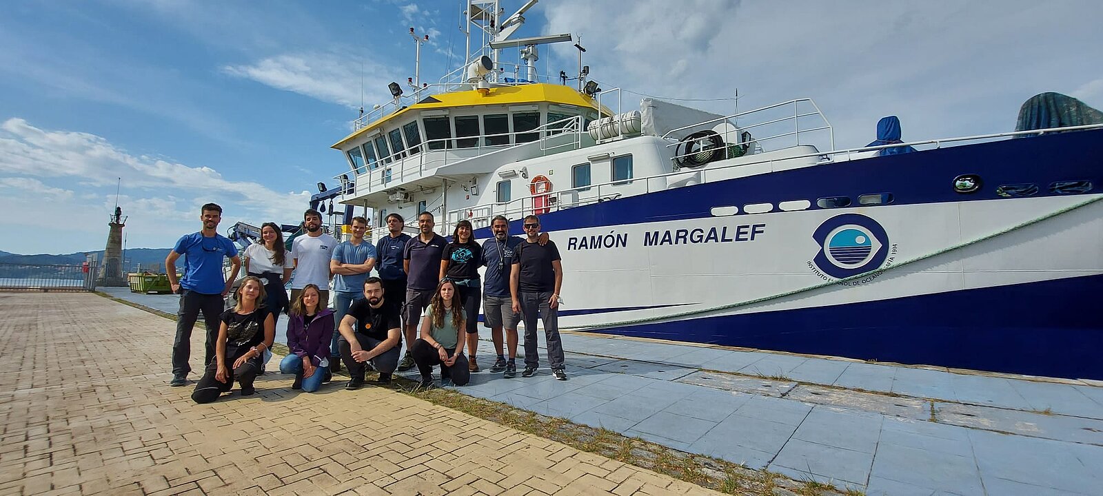 SCANS-IV Ship survey team in front of the research vessel