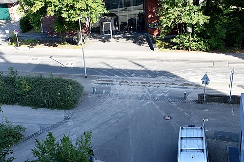 Parkplatzzufahrt TiHo-Tower