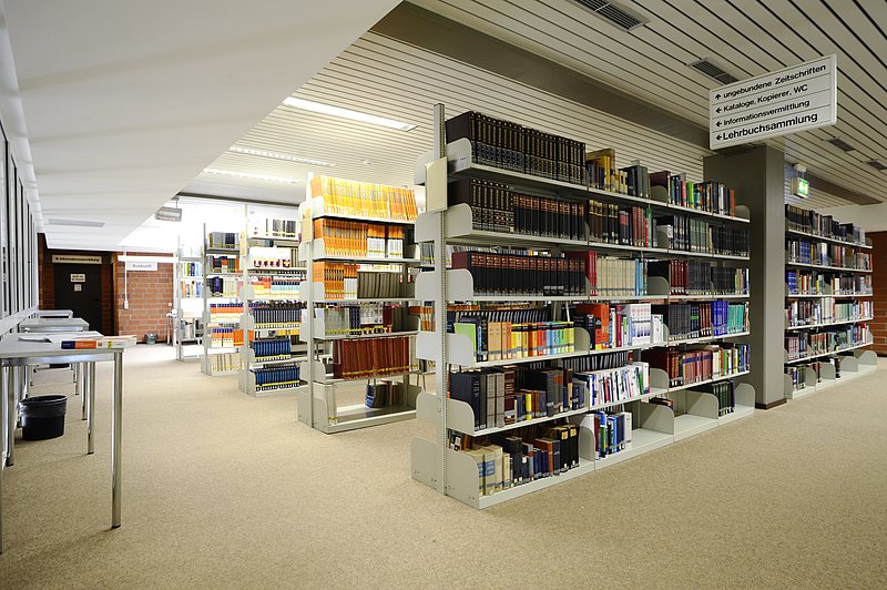 Blick in die Bibliothek