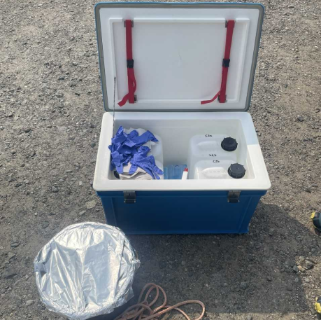 Equipment for sampling seawater