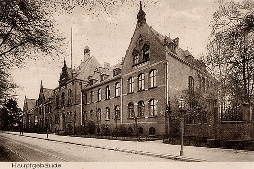 Das alte Hauptgebäude des TiHo-Standorts Bischofsholer Damm 