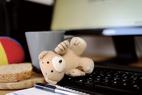 Tastatur mit Teddybär