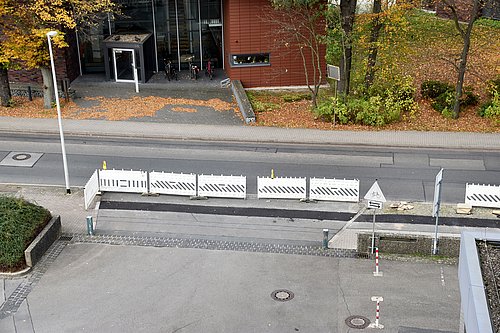 Parkplatzzufahrt TiHo-Tower